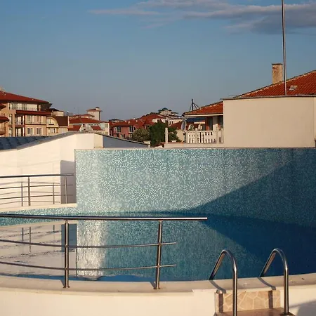In Blue Marine رافدا